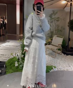 Spring 2025 Heavy Beaded Lace Trim Pullover Sweatshirt and Tulle Skirt Matching Set - Chic Layered Look