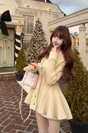 Spring 2025 Women's Knitted Jacket with Lace Hem, Irregular Design, Elegant Layering Piece, Perfect for Chic and Stylish Outfits