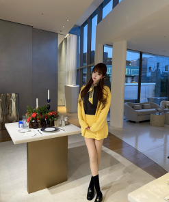 Spring 2025 Women's Niche Knitted Two-Piece Set - Artistic Jacket and Short Skirt for Stylish Fashion Lovers