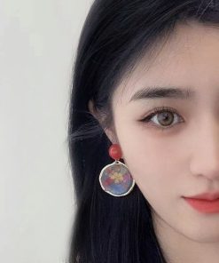 Spring Garden Vintage Burgundy Dried Flower Resin Earrings for Women - Cute Floral Ear Clips Jewelry Gift