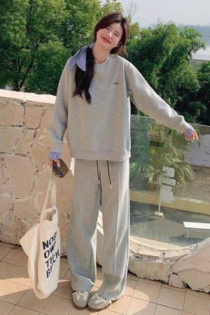 Spring Striped Patchwork Gray Sweatshirt and Wide-Leg Pants Two-Piece Casual Suit for Women - Trendy OOTD Fashion Set
