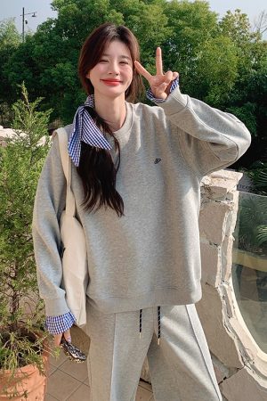 Spring Striped Patchwork Gray Sweatshirt and Wide-Leg Pants Two-Piece Casual Suit for Women - Trendy OOTD Fashion Set
