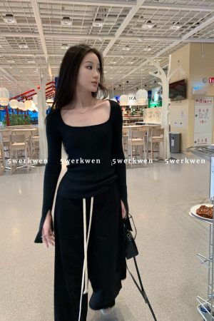 Spring Summer Square Neck Knitted Top with Slightly Flared Sleeves, Versatile Slim Fit Women's Sweater, Casual Layering Essential