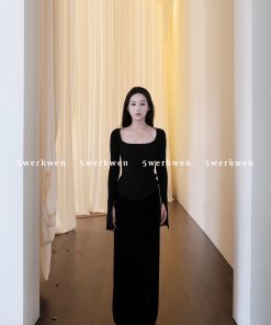 Spring Summer Square Neck Knitted Top with Slightly Flared Sleeves, Versatile Slim Fit Women's Sweater, Casual Layering Essential