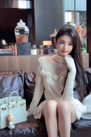 Spring White High Neck Wool Knitted Sweater Top for Women - Slim Fit Layering Essential