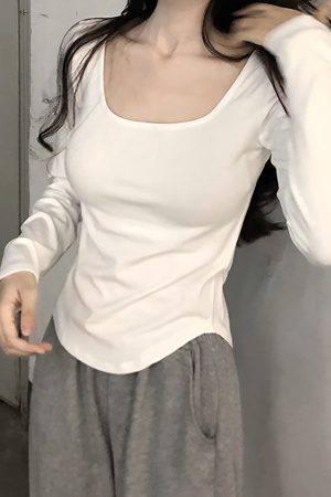 Square Collar Long Sleeve T-Shirt for Women - White Base Layer, Waist-Cinching Slim Fit, Fishbone Short Top, Trendy Style