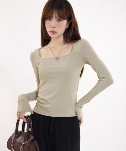 Square Neck Long Sleeve Off-Shoulder Top for Women, Slim Fit T-Shirt, Fashionable Spring 2025 Style, Youthful Design, Trendy Look