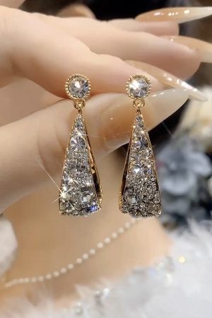 Starry Sky Earrings for Women, French Style Silver Needle, Trendy Light Luxury Ear Drops, Simple Versatile High-End Accessories