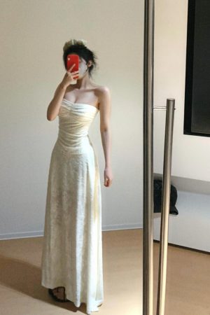 Strapless Pleated One-Shoulder Dress for Women - French Style, Waist-Cinching High-End Summer Fashion