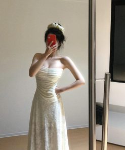 Strapless Pleated One-Shoulder Dress for Women - French Style, Waist-Cinching High-End Summer Fashion