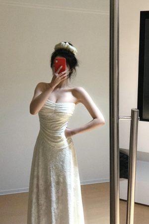 Strapless Pleated One-Shoulder Dress for Women - French Style, Waist-Cinching High-End Summer Fashion
