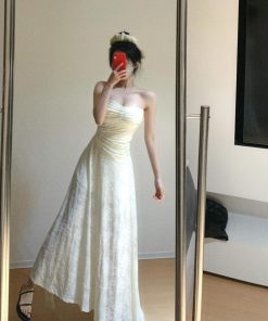 Strapless Pleated One-Shoulder Dress for Women - French Style, Waist-Cinching High-End Summer Fashion