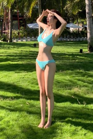 Strapless Two-Piece Bikini Swimsuit for Women, Flattering Small Bust Design, Beach Vacation Essential, Xiaohongshu Blogger Style