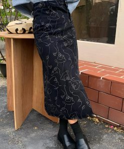 Street Style Outfits Casual, Europe Outfits - Abstract Faces Denim Midi Skirt