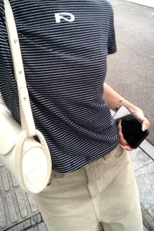 Striped Shoulder Short Sleeve Women's T-shirt - Trendy Summer Top with Niche Design for Casual Style