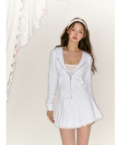 Stylish Autumn Dress Outfit Set - Youthful and Unique Fall Fashion Combination for Effortless Weekend Style