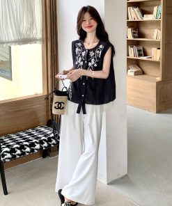 Stylish Embroidered Vest and Wide-Leg Pants Set for Women - Unique White Two-Piece Outfit for Summer 2025, Trendy and Loose Fit