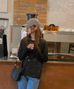 Stylish Green Long Sleeve Tee - Versatile Wear, Sun Protection, Lightweight Fashion Top for Effortless Layering