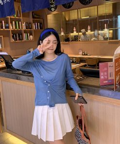 Stylish Green Long Sleeve Tee - Versatile Wear, Sun Protection, Lightweight Fashion Top for Effortless Layering