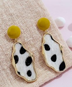 Stylish Leopard Print Earrings for Women - Retro Horsehair Design, Irregular Geometric Shapes, Plush Winter Accessories