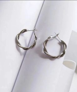 Stylish Minimalist Twisted Hoop Earrings - Unique Design, Exquisite Versatile Fashion Accessories for a High-End Look