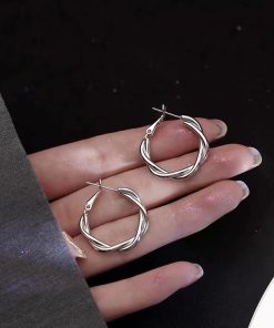 Stylish Minimalist Twisted Hoop Earrings - Unique Design, Exquisite Versatile Fashion Accessories for a High-End Look