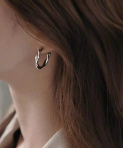 Stylish Minimalist Twisted Hoop Earrings - Unique Design, Exquisite Versatile Fashion Accessories for a High-End Look