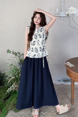 Stylish Printed Vest and Wide-Leg Pants Set for Women - 2025 Summer Fashion, Unique Versatile Two-Piece Outfit