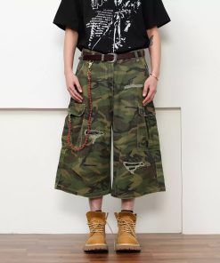 Stylish Retro Punk Camouflage Patch Denim Cargo Shorts for Men and Women - Trendy Summer Washed Seven-Point Design