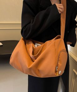 Stylish Retro Shoulder Bag - Versatile Large Capacity Tote for Women, Casual Underarm Design, Perfect for Spring/Summer 2025