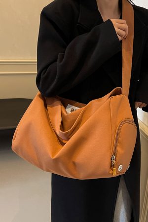 Stylish Retro Shoulder Bag - Versatile Large Capacity Tote for Women, Casual Underarm Design, Perfect for Spring/Summer 2025