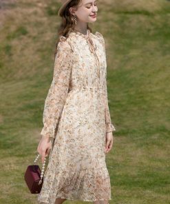 subversive acubi fashion, Acubi Fashion Layering - Cottagecore Lace Detailed Floral Midi Dress