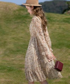 subversive acubi fashion, Acubi Fashion Layering - Cottagecore Lace Detailed Floral Midi Dress