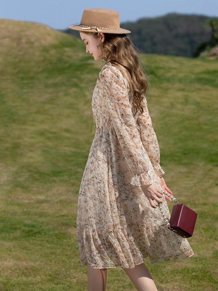 subversive acubi fashion, Acubi Fashion Layering - Cottagecore Lace Detailed Floral Midi Dress