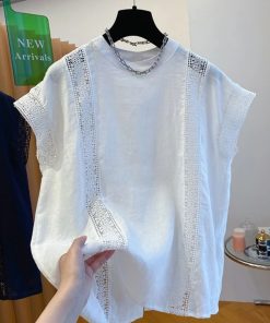 Summer 2025 High-End Linen Sleeveless Top for Women, Loose Hollow Lace Spliced Vest Shirt, Chic Casual Fashion