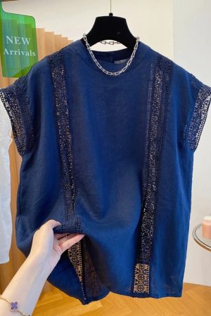 Summer 2025 High-End Linen Sleeveless Top for Women, Loose Hollow Lace Spliced Vest Shirt, Chic Casual Fashion