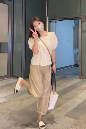 Summer 2025 Women's Wrinkled Lace Chiffon Blouse with Puff Sleeves - Fairy-Like, Age-Reducing Fashion Top