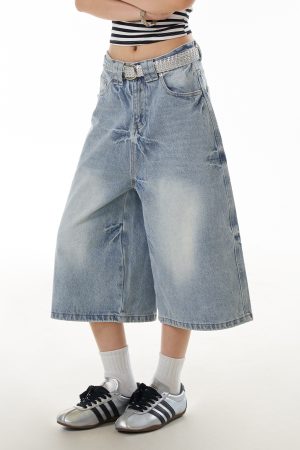 Summer American Vintage Lightning Pattern Wide-Leg Denim Shorts for Women - Loose Fit, Distressed, Three-Quarter Length, Y2K Style