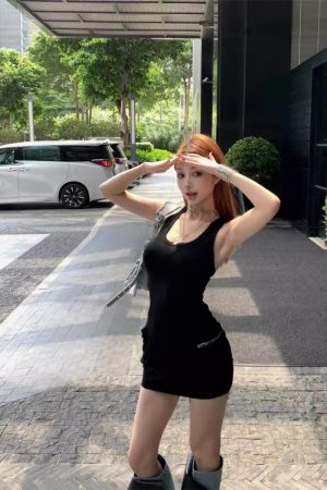 Summer Black Sleeveless Tank Dress for Women - American Style Slim-Fit Bodycon with Waist-Cinching Short Skirt
