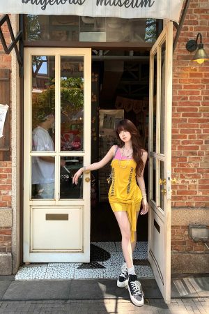 Summer Bodycon T-Shirt Dress for Women, Waist-Defining Slimming Design, Two-Way Wear, Casual Chic Style