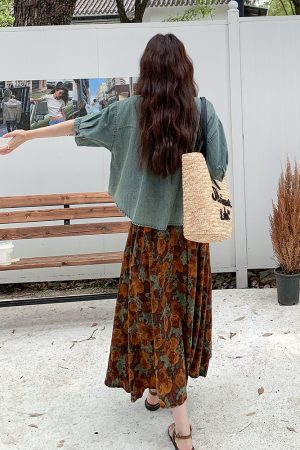 Summer Denim Short Sleeve Shirt and Skirt Two-Piece Set â€“ Elegant Age-Reducing Outfit for May Day OOTD, Perfect for 90s Style