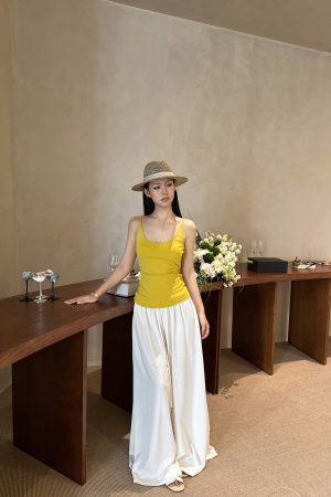 Summer Flowing Pants for Women, Slim Fit Drawstring Design, Lightweight and Cool, Perfect for Casual or Beach Wear