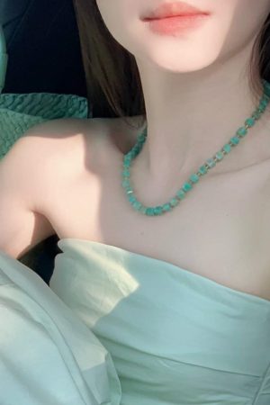 Summer Ice Transparent Green Natural Stone Beaded Necklace - High-End Luxury Fashion Collarbone Chain for Women
