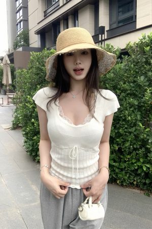 Summer Lace Short-Sleeve Two-Piece T-Shirt for Women - Sexy Waist-Cinching Slim-Fit Knitted Top, Y2K Fashion