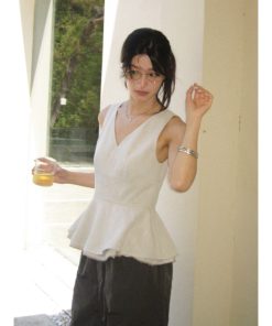 Summer Linen Feel V-Neck Sleeveless Waist-Defined Split Top - Lightweight Casual Style for Effortless Summer Fashion