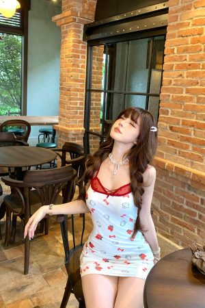 Summer Melody French Lace Mesh Dress for Women, Slim Fit Bodycon Mini Skirt, Stylish Fake Two-Piece Look, Perfect for Summer Events