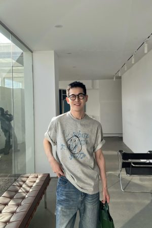 Summer Relief Smile Face Short Sleeve T-Shirt for Men â€“ Loose Casual Style, Trendy American Design, Perfect for 90s and Y2K Fashion