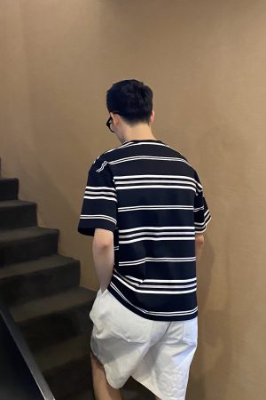 Summer Retro Black and White Striped Short-Sleeve T-Shirt for Men and Women, Loose Casual College Style Cotton Tee