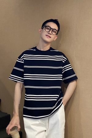 Summer Retro Black and White Striped Short-Sleeve T-Shirt for Men and Women, Loose Casual College Style Cotton Tee