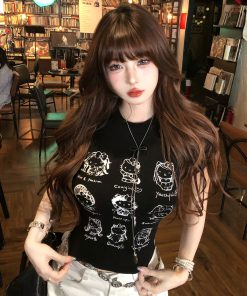 Summer Slim Fit Black T-Shirt for Women, Short Sleeve Waist-Defining Top, Stylish Casual Wear for Hot Girls